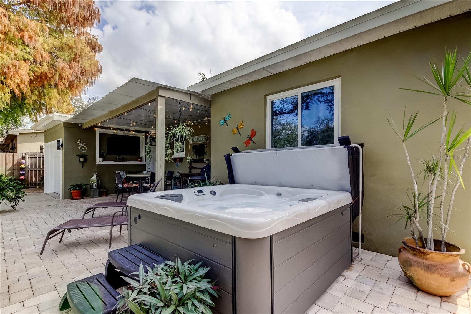 Image 41 of 71 For 1511 46th Avenue N