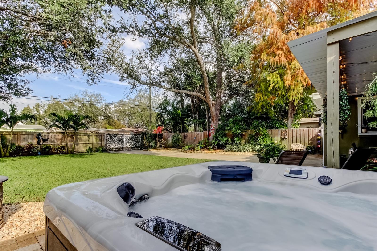 Image 42 of 71 For 1511 46th Avenue N