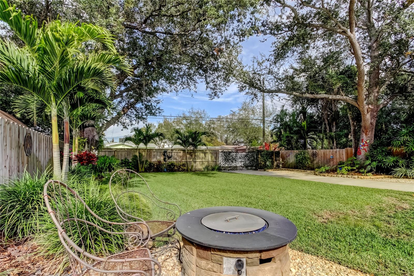 Image 43 of 71 For 1511 46th Avenue N