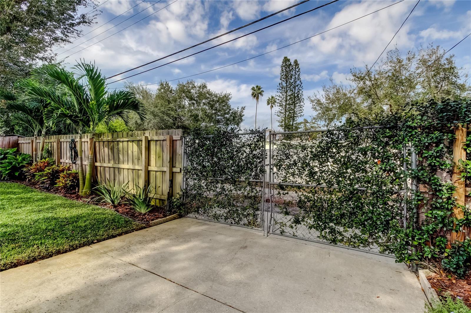 Image 48 of 71 For 1511 46th Avenue N