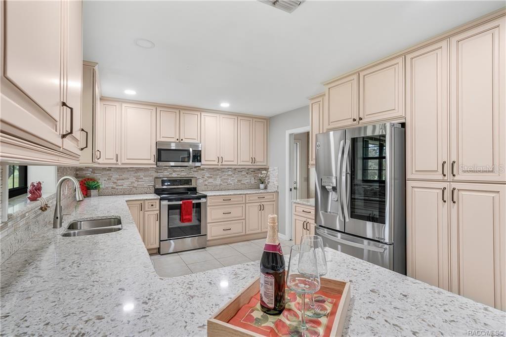 Image 17 of 44 For 8831 Sandpiper Drive