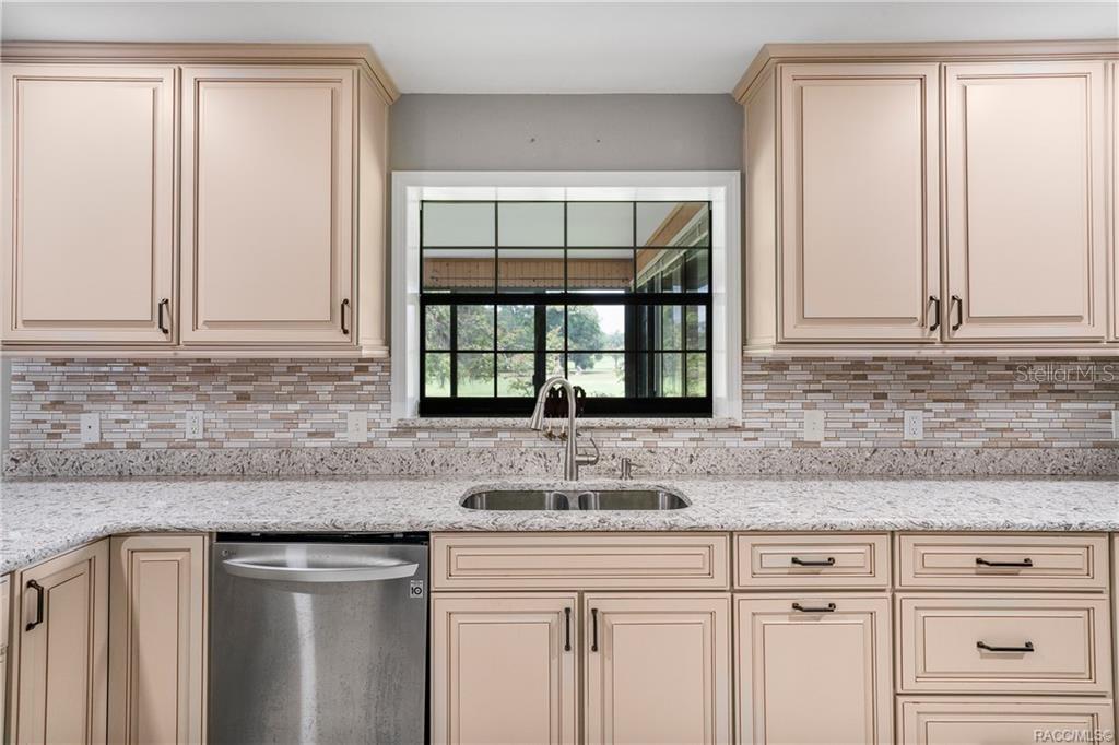 Image 18 of 44 For 8831 Sandpiper Drive