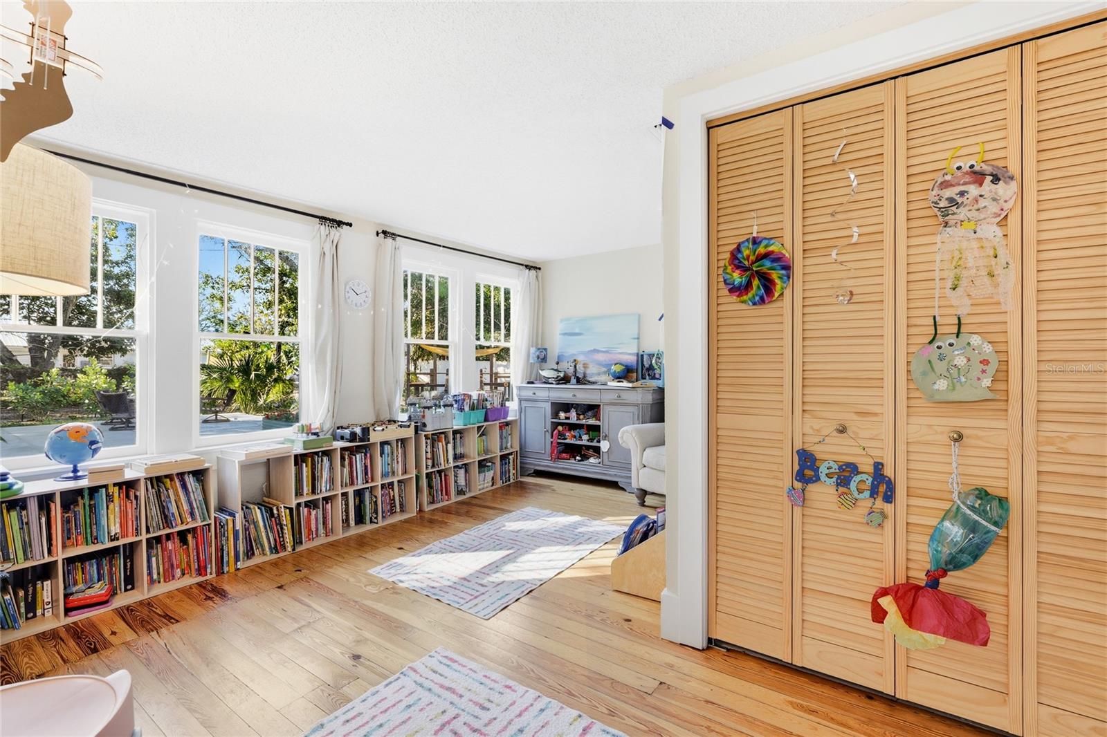 Image 18 of 30 For 2317 7th Avenue W