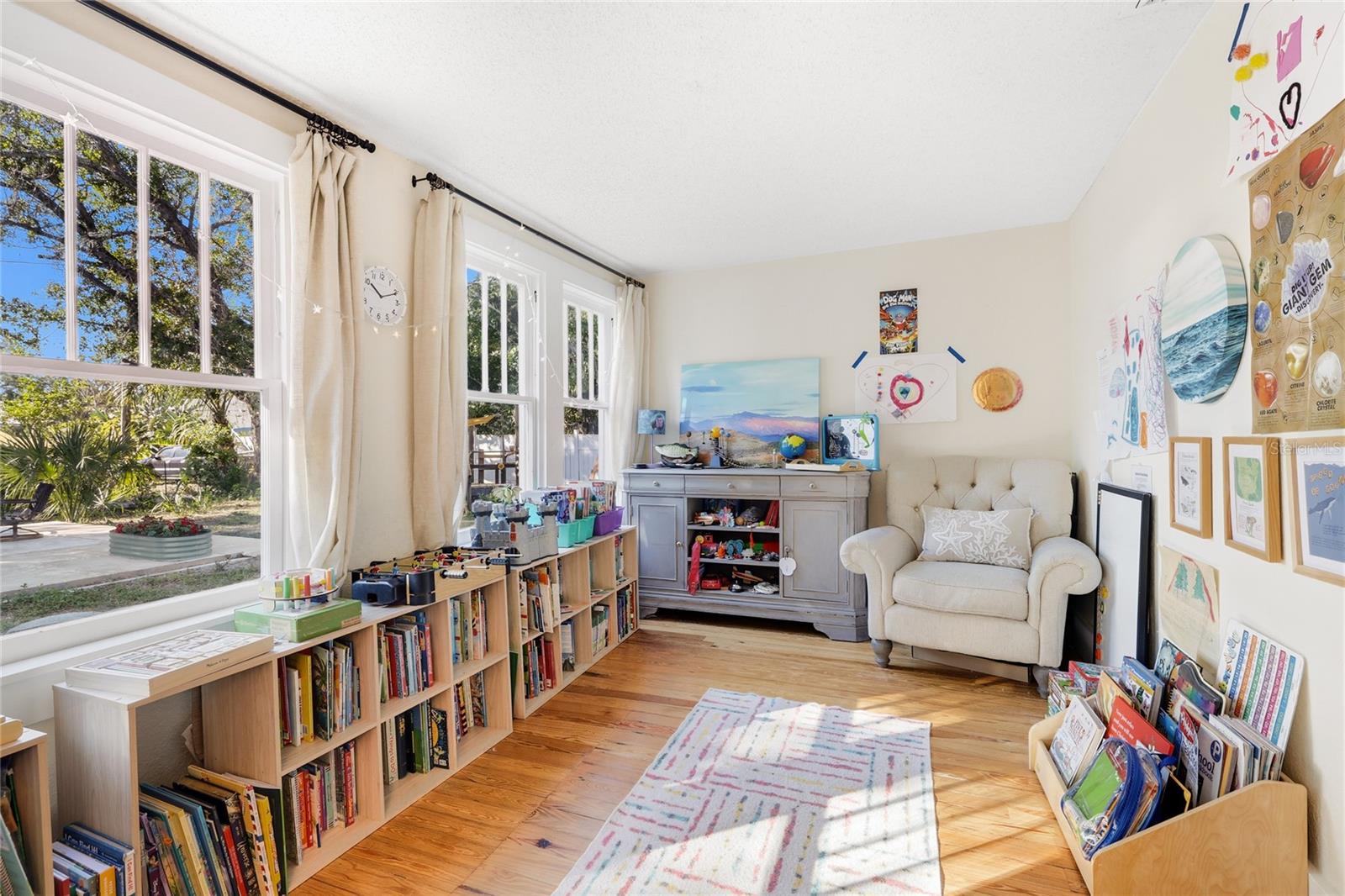 Image 19 of 30 For 2317 7th Avenue W