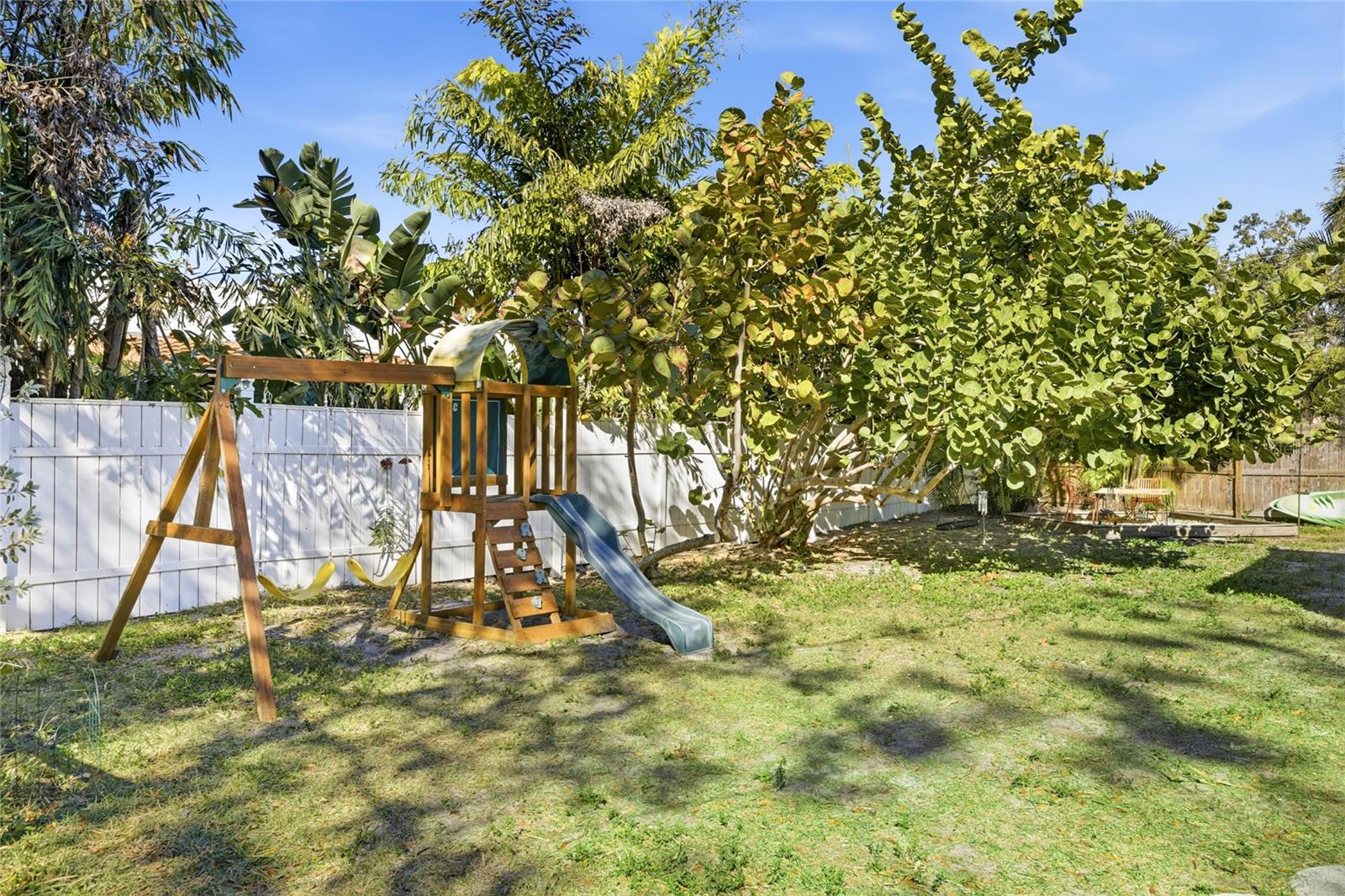 Image 27 of 30 For 2317 7th Avenue W