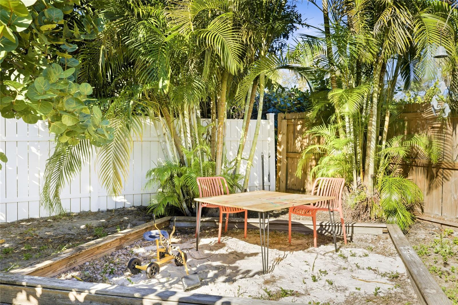 Image 28 of 30 For 2317 7th Avenue W