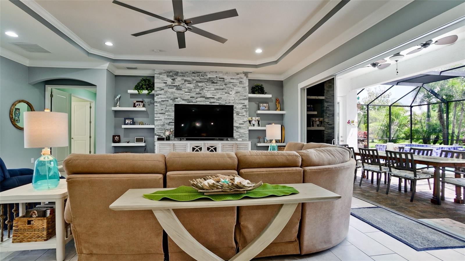 Image 17 of 50 For 16612 5th Avenue E