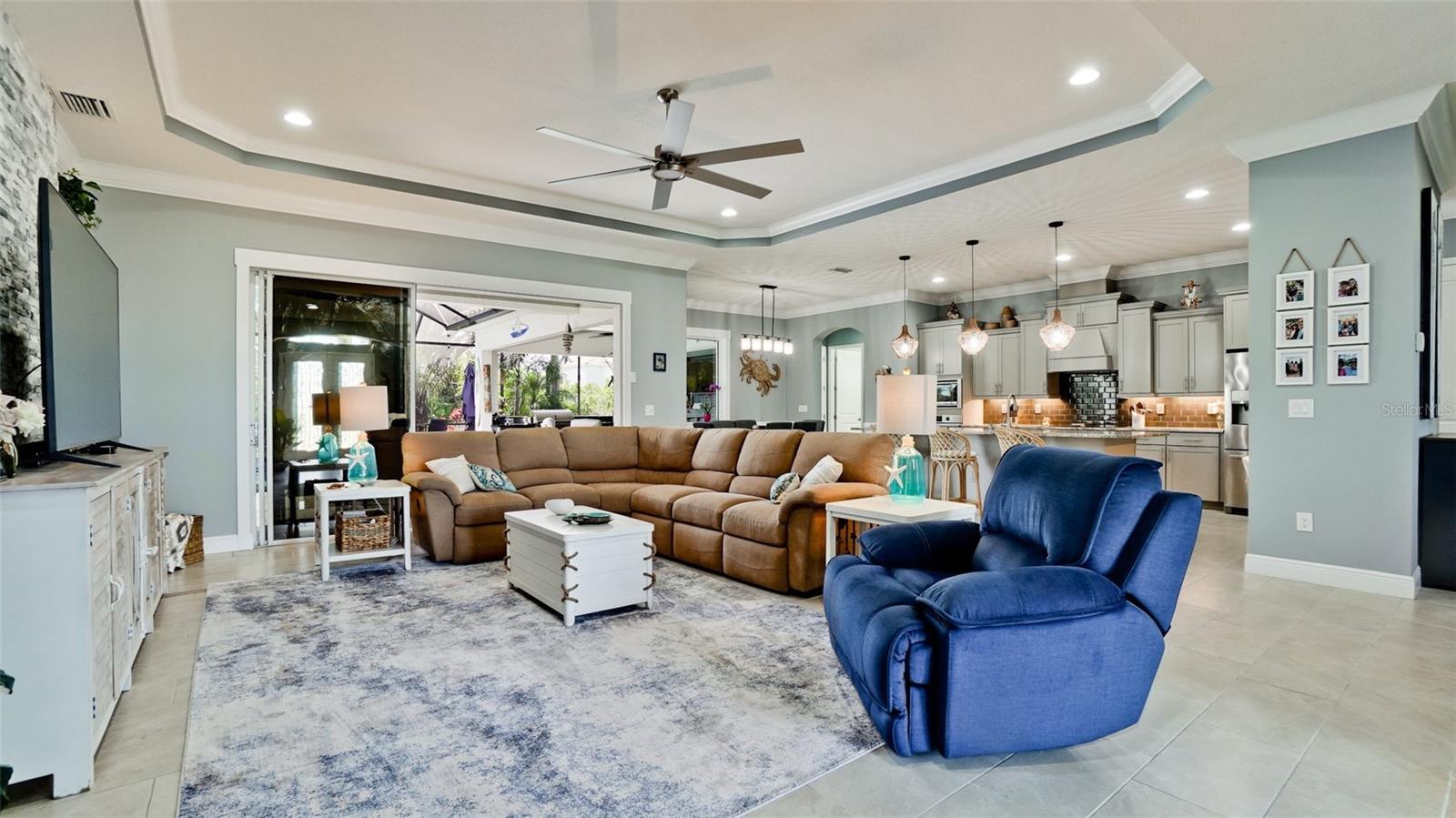 Image 18 of 50 For 16612 5th Avenue E