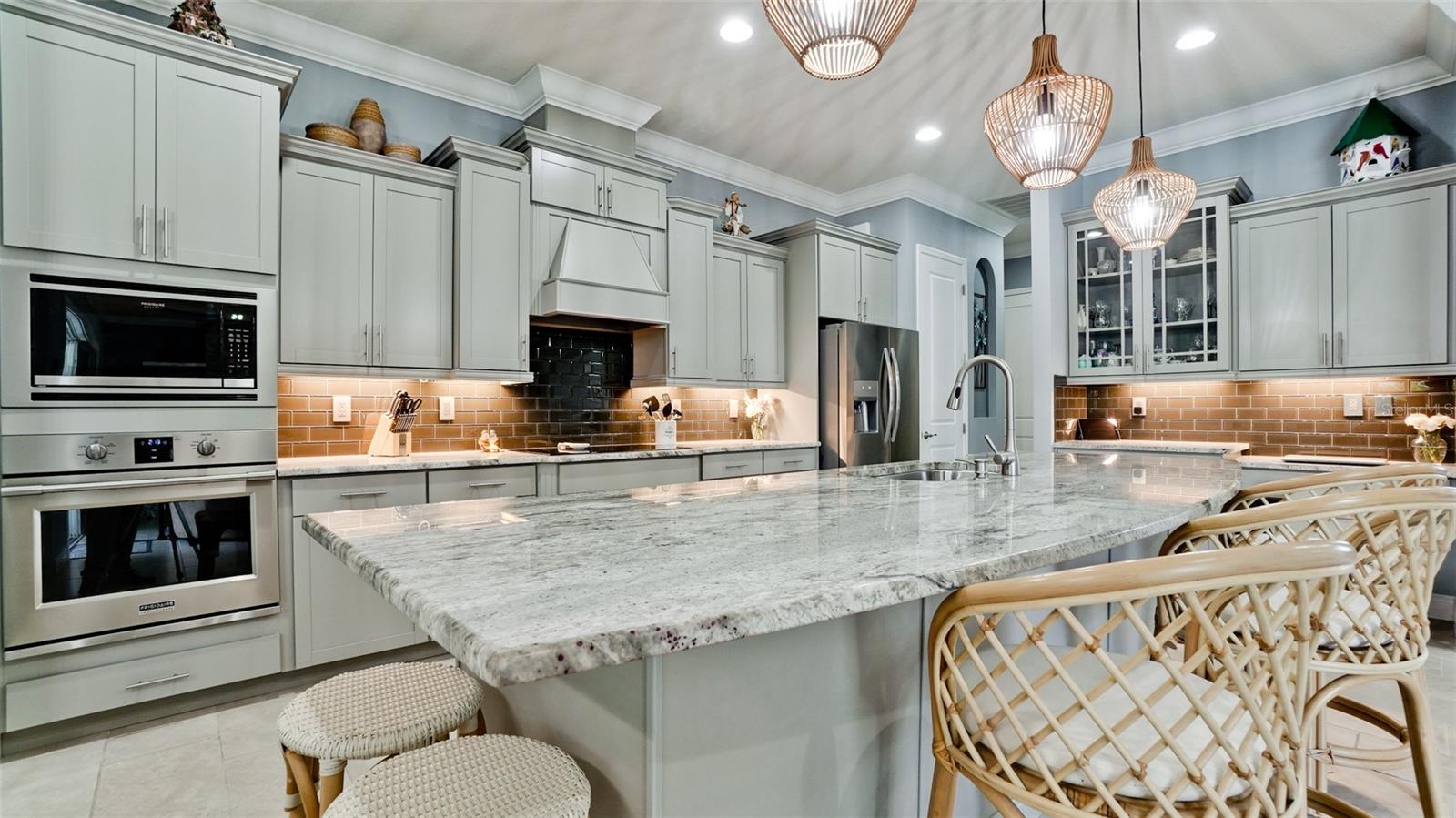 Image 20 of 50 For 16612 5th Avenue E