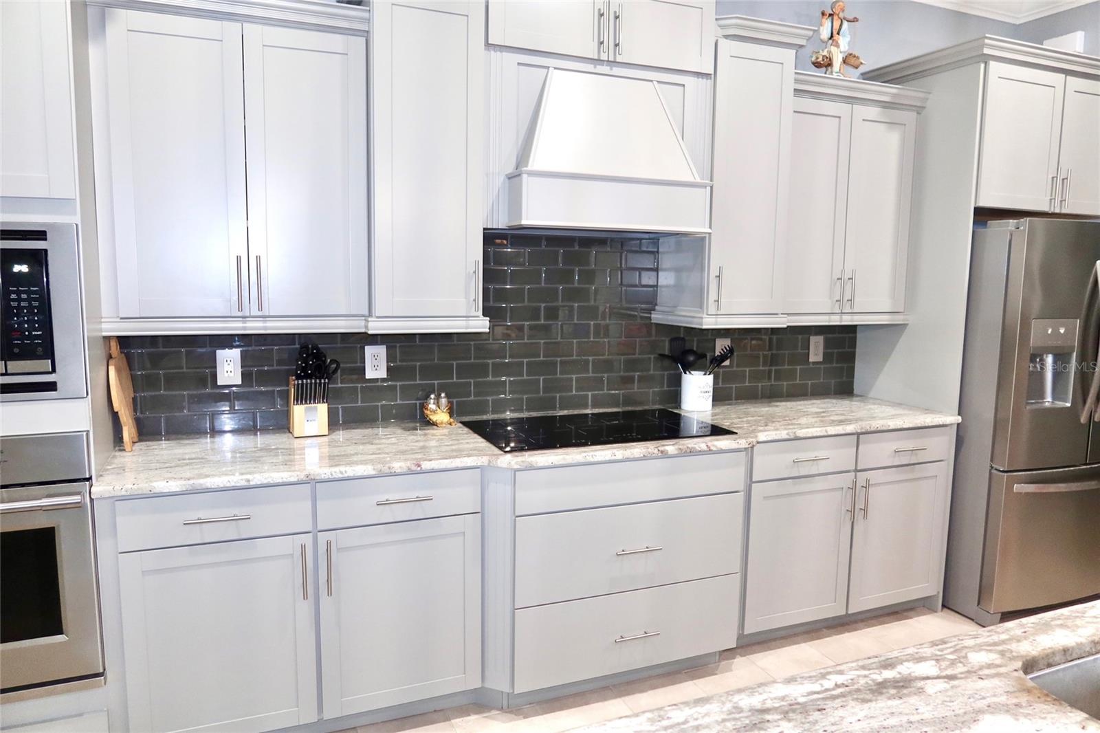 Image 21 of 50 For 16612 5th Avenue E