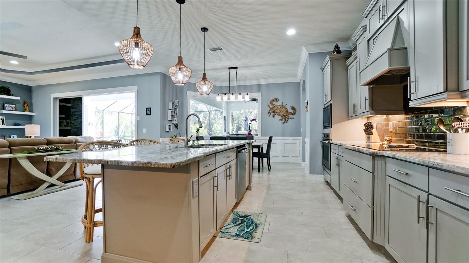 Image 23 of 50 For 16612 5th Avenue E