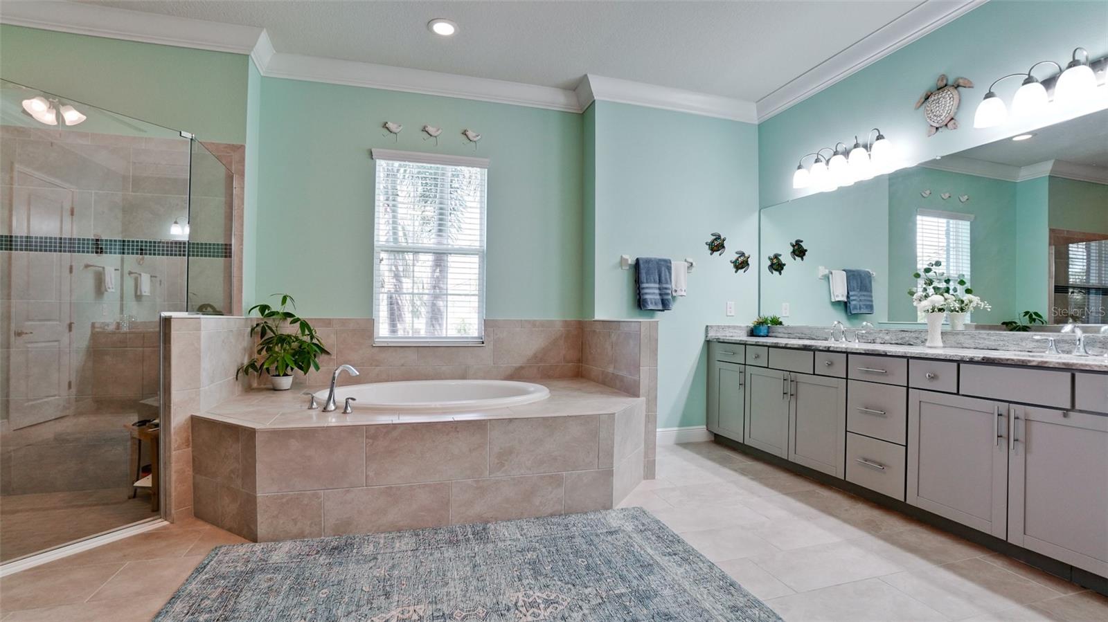 Image 31 of 50 For 16612 5th Avenue E