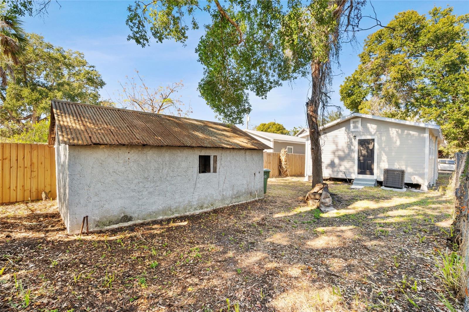 Image 26 of 26 For 2725 Columbus Drive