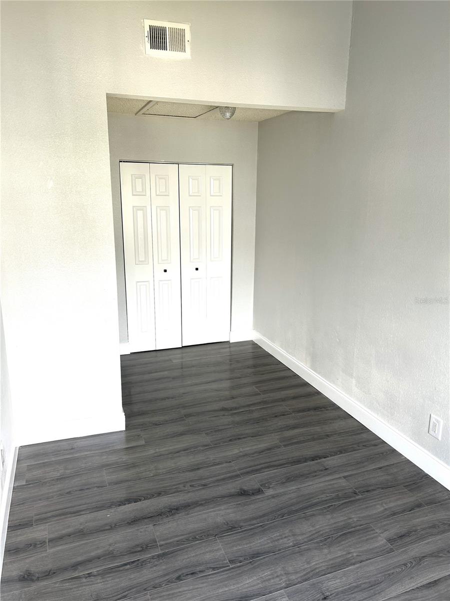 Image 11 of 17 For 12219 Armenia Gables Circle 12219