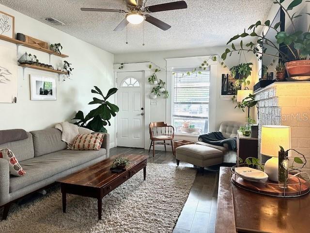 Image 4 of 18 For 412 Floribraska Avenue