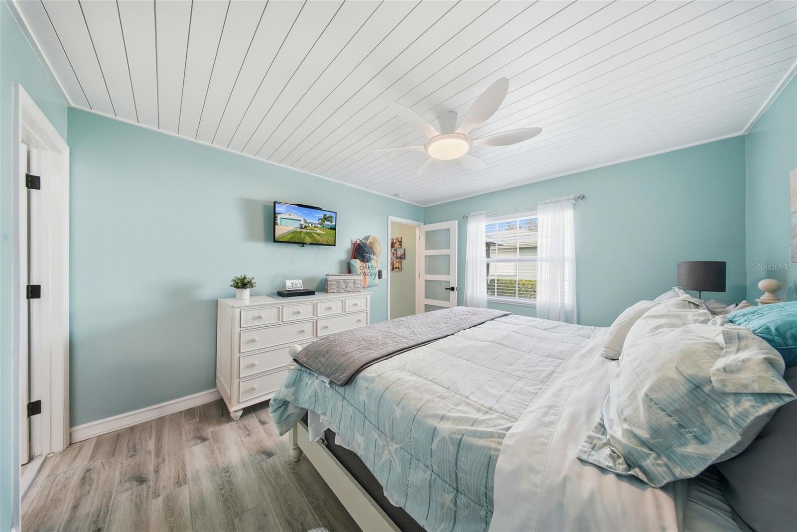 Image 23 of 45 For 4131 102nd Place N