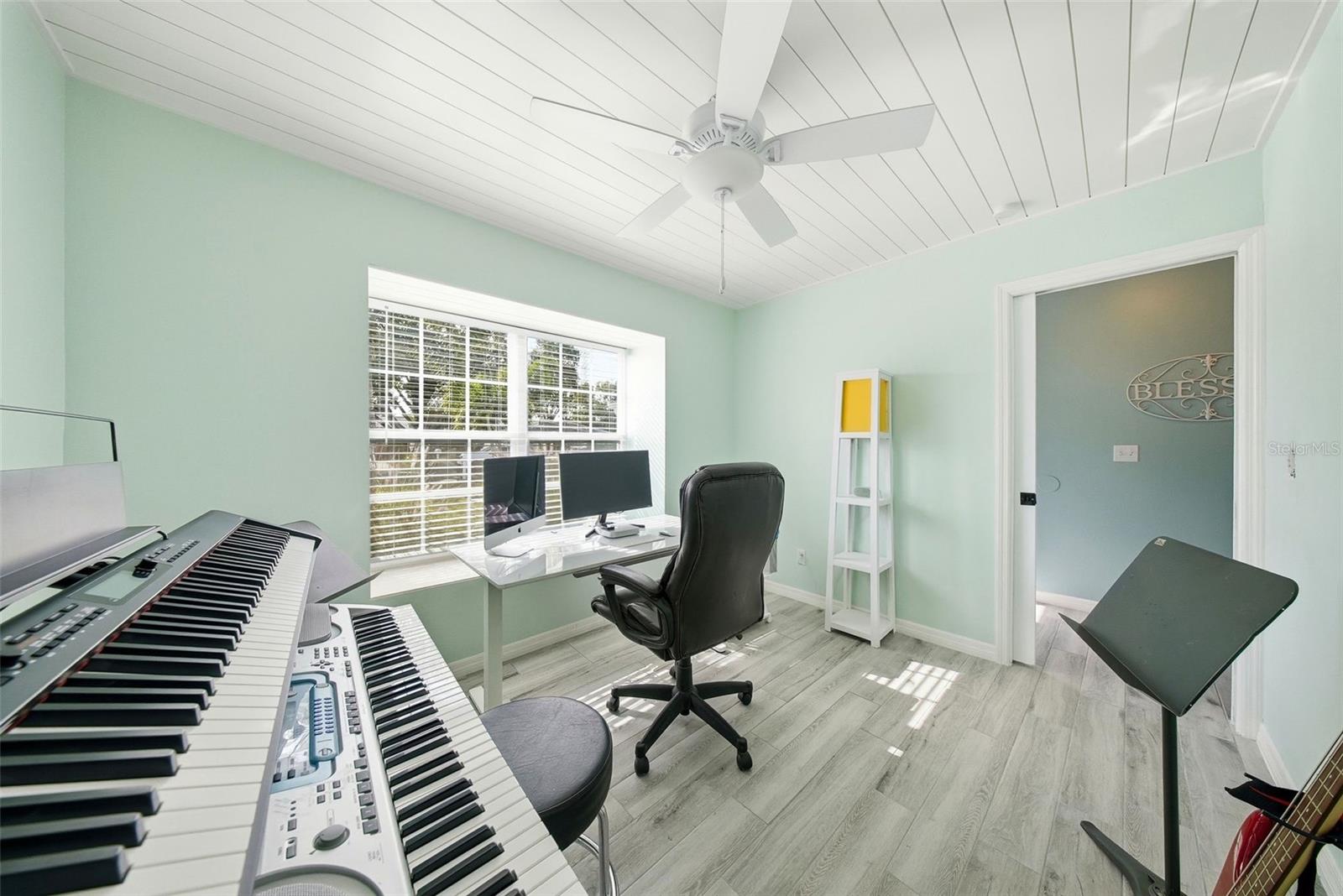 Image 27 of 45 For 4131 102nd Place N