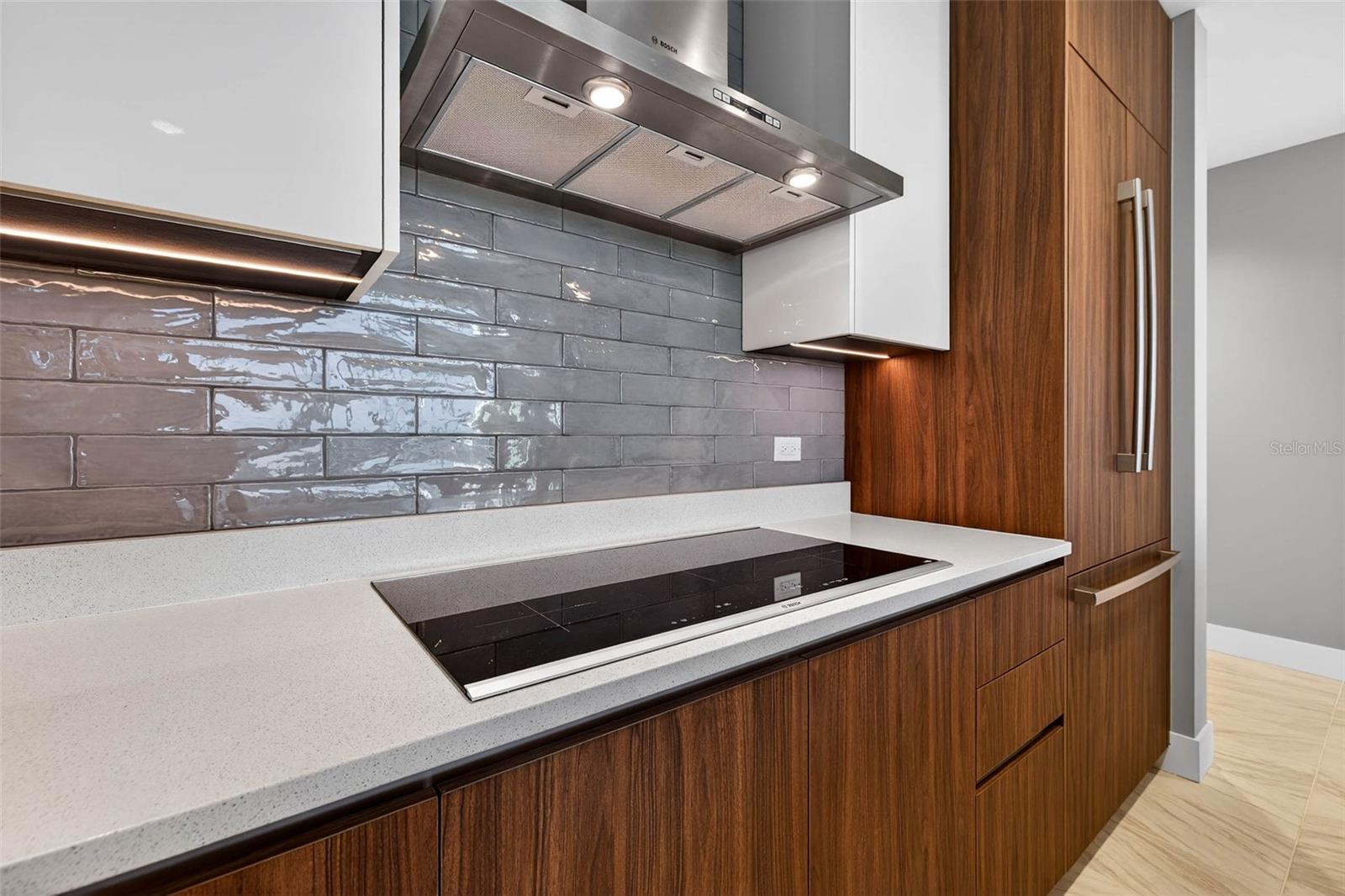 Image 12 of 56 For 777 3rd Avenue N 1106