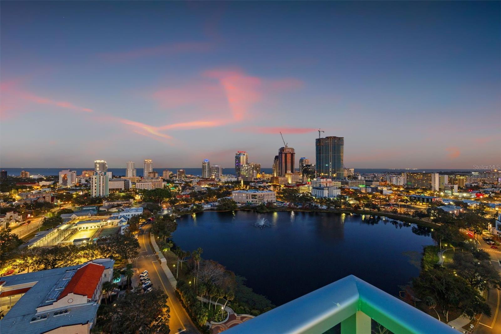 Image 22 of 56 For 777 3rd Avenue N 1106