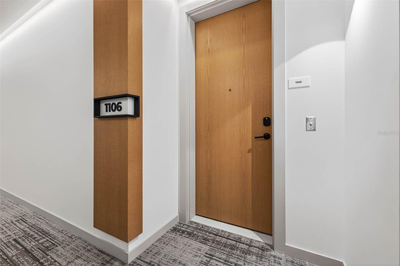 Image 4 of 56 For 777 3rd Avenue N 1106