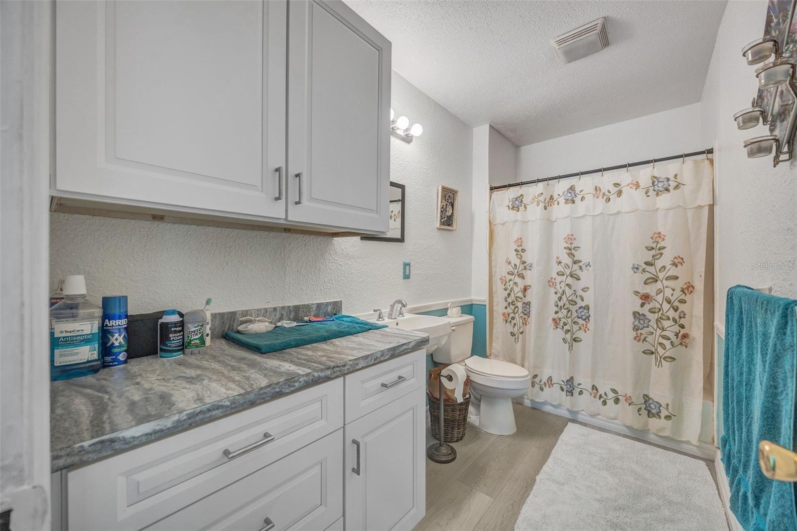 Image 11 of 24 For 1112 Madison Street