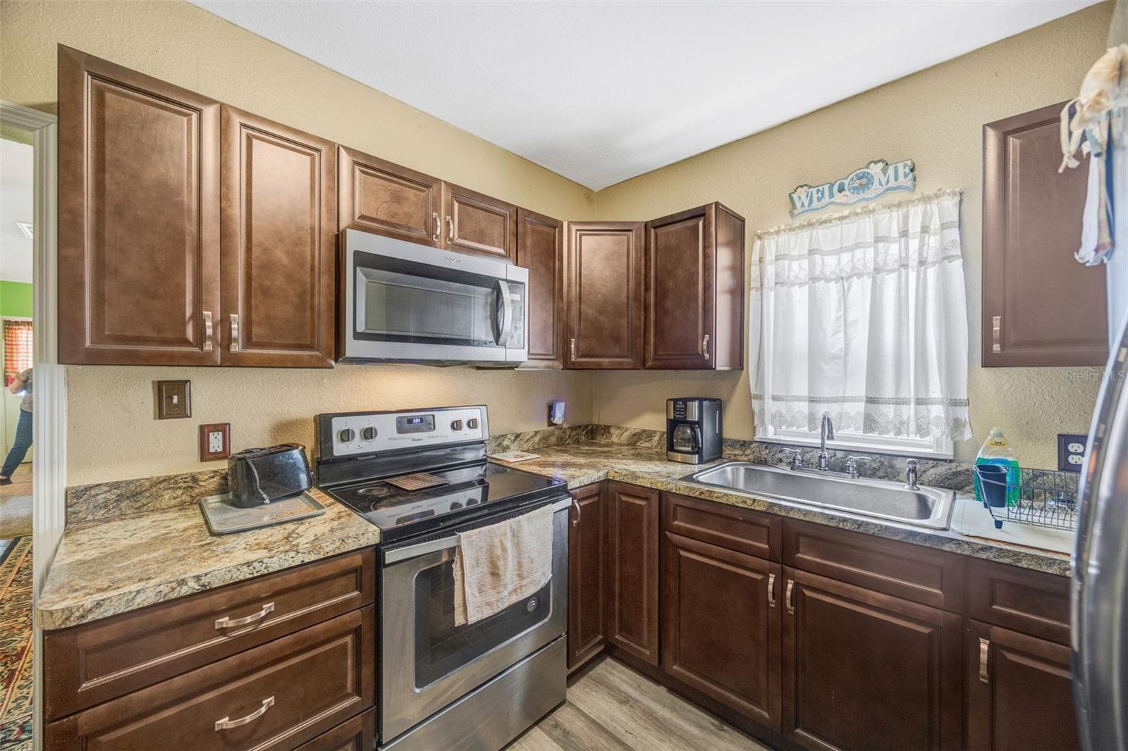 Image 8 of 24 For 1112 Madison Street