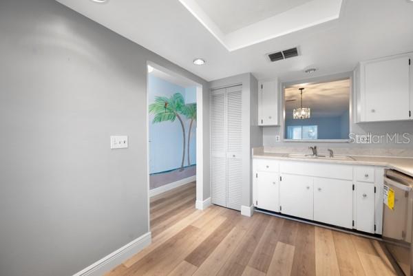 Image 11 of 39 For 3351 Stonehaven Court W C