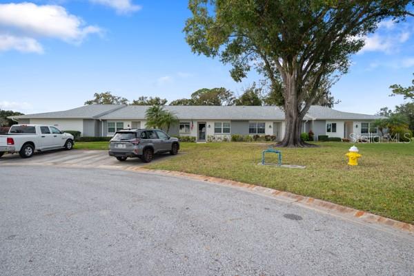 Image 4 of 39 For 3351 Stonehaven Court W C