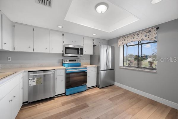 Image 9 of 39 For 3351 Stonehaven Court W C