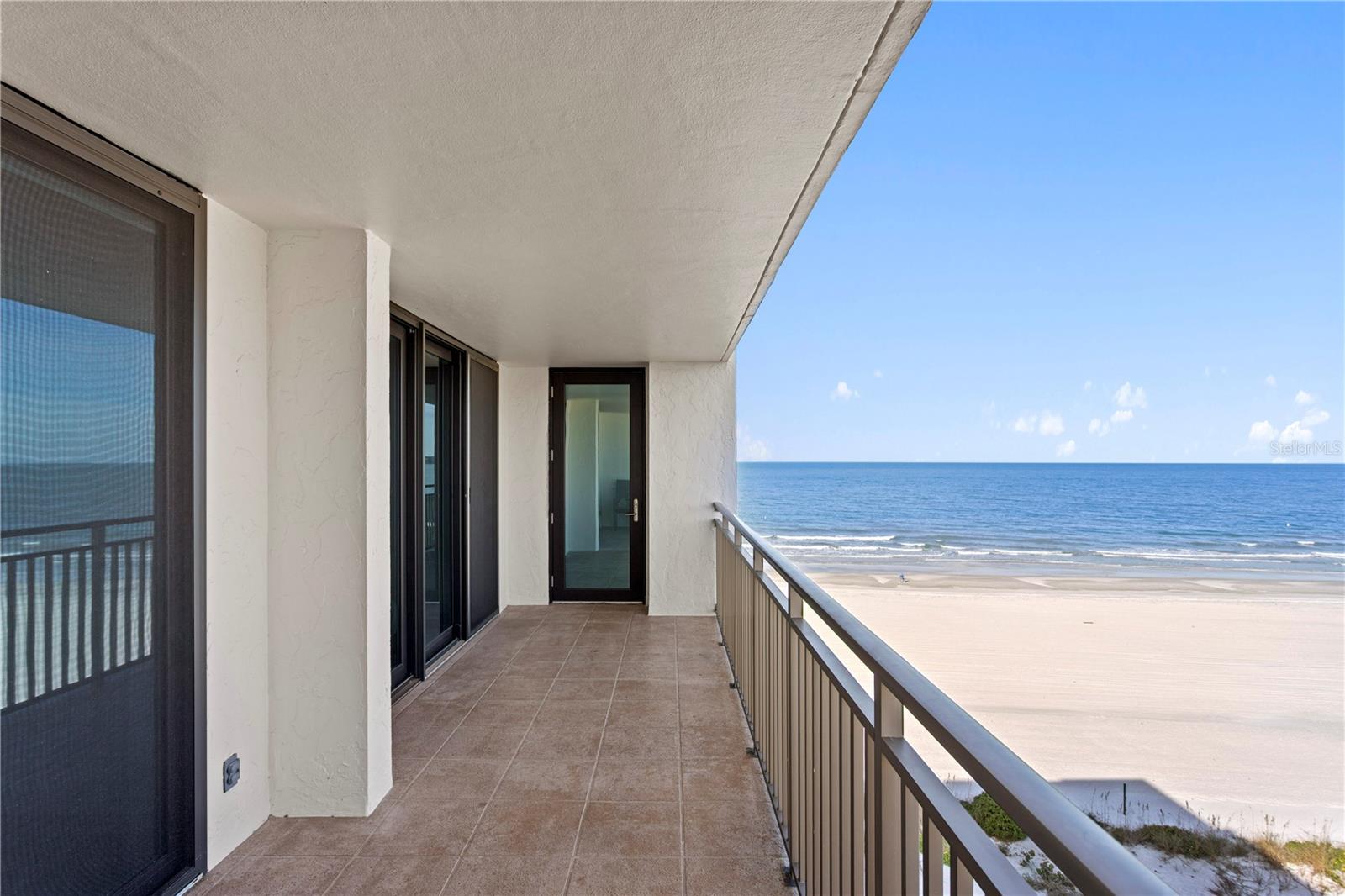 Image 17 of 41 For 1430 Gulf Boulevard 610