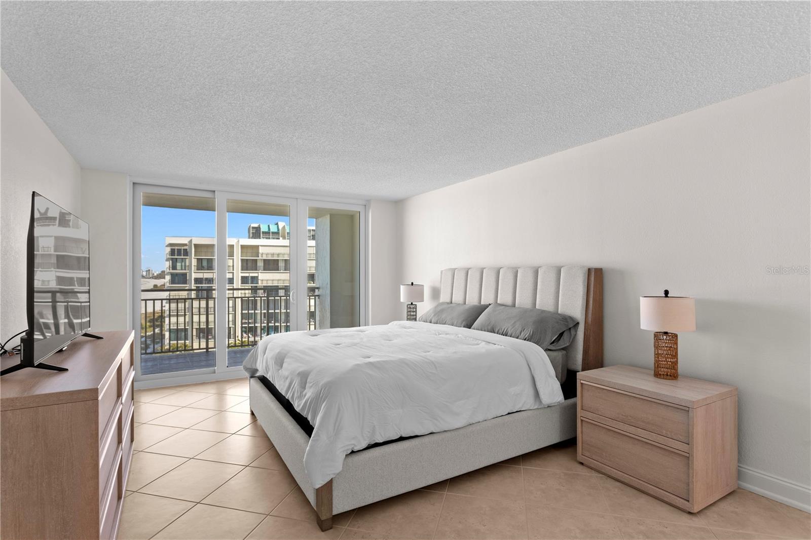 Image 23 of 41 For 1430 Gulf Boulevard 610