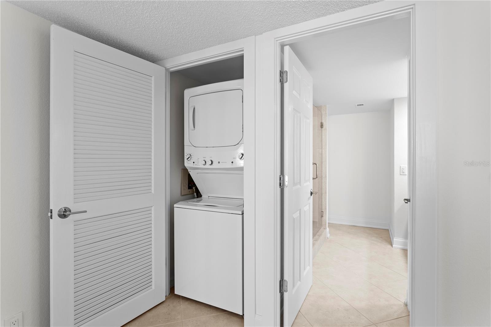 Image 27 of 41 For 1430 Gulf Boulevard 610