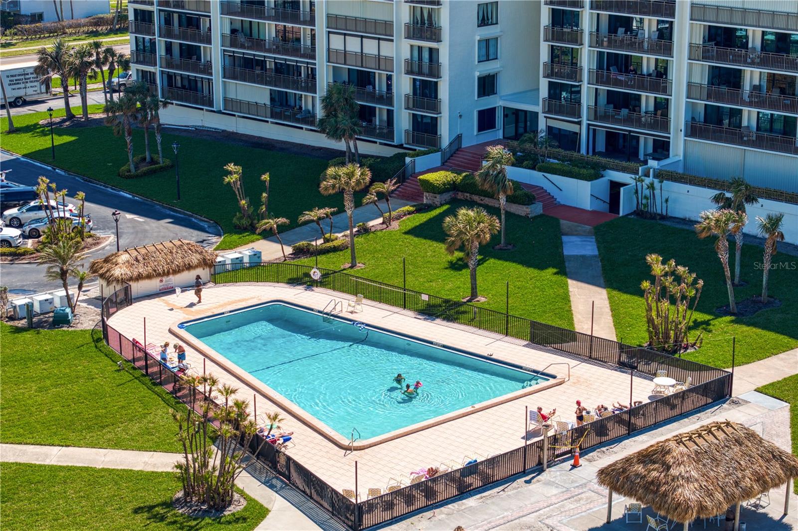 Image 37 of 41 For 1430 Gulf Boulevard 610