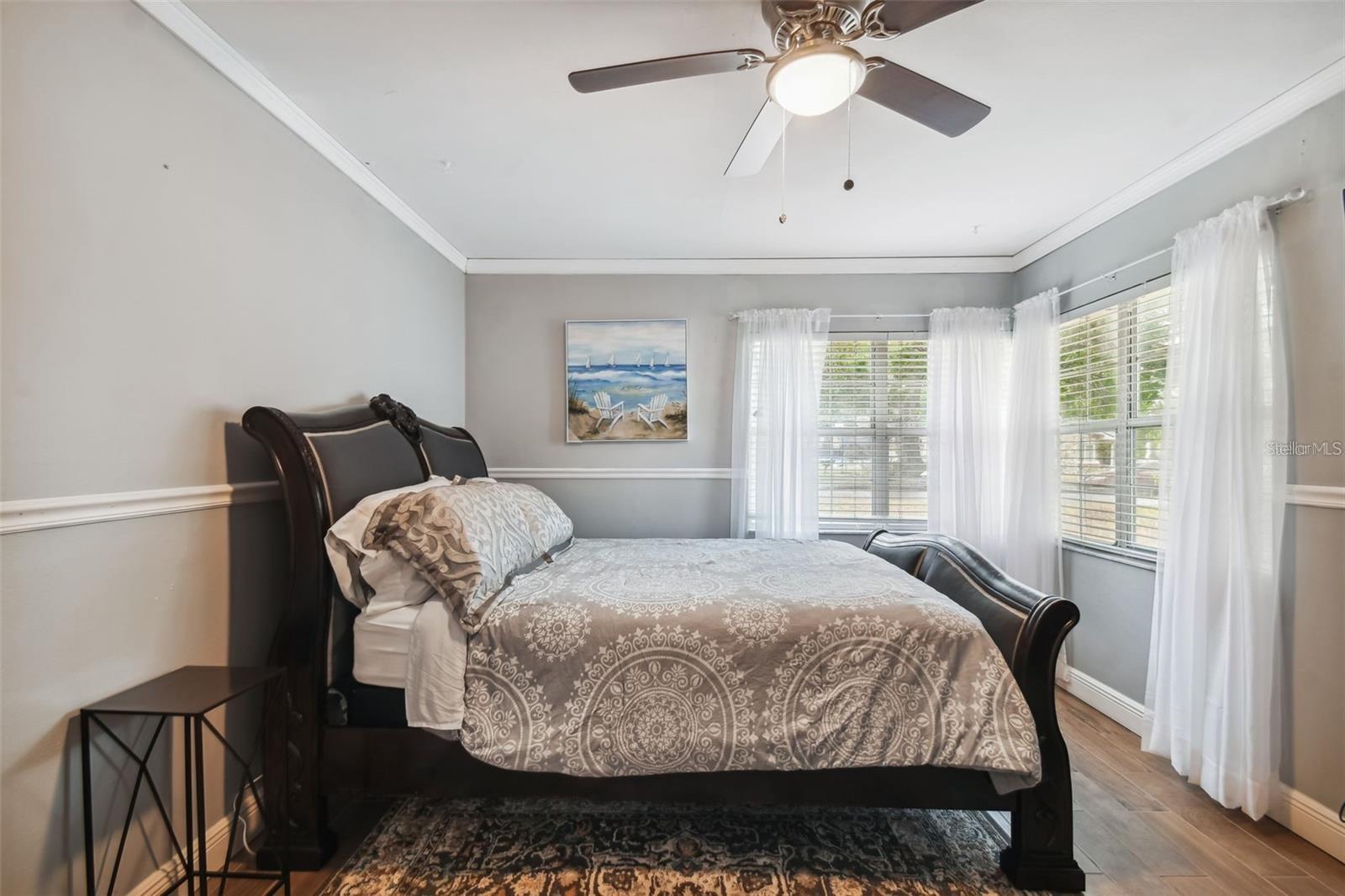 Image 30 of 52 For 3915 Ridge Avenue