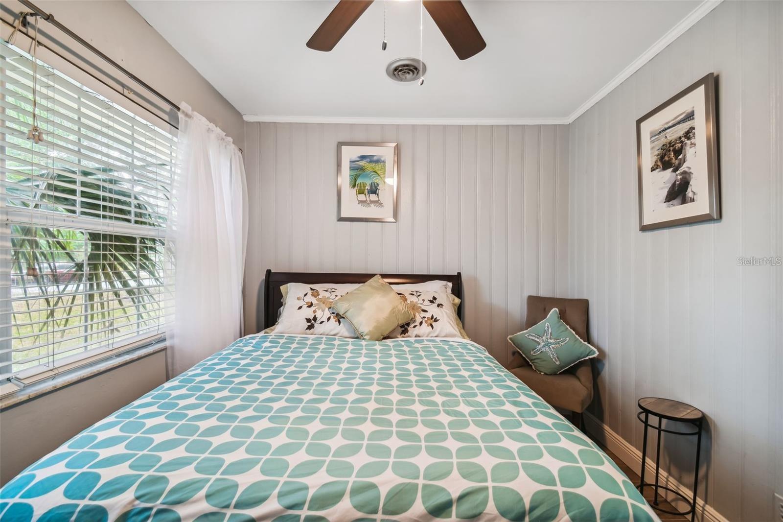 Image 32 of 52 For 3915 Ridge Avenue