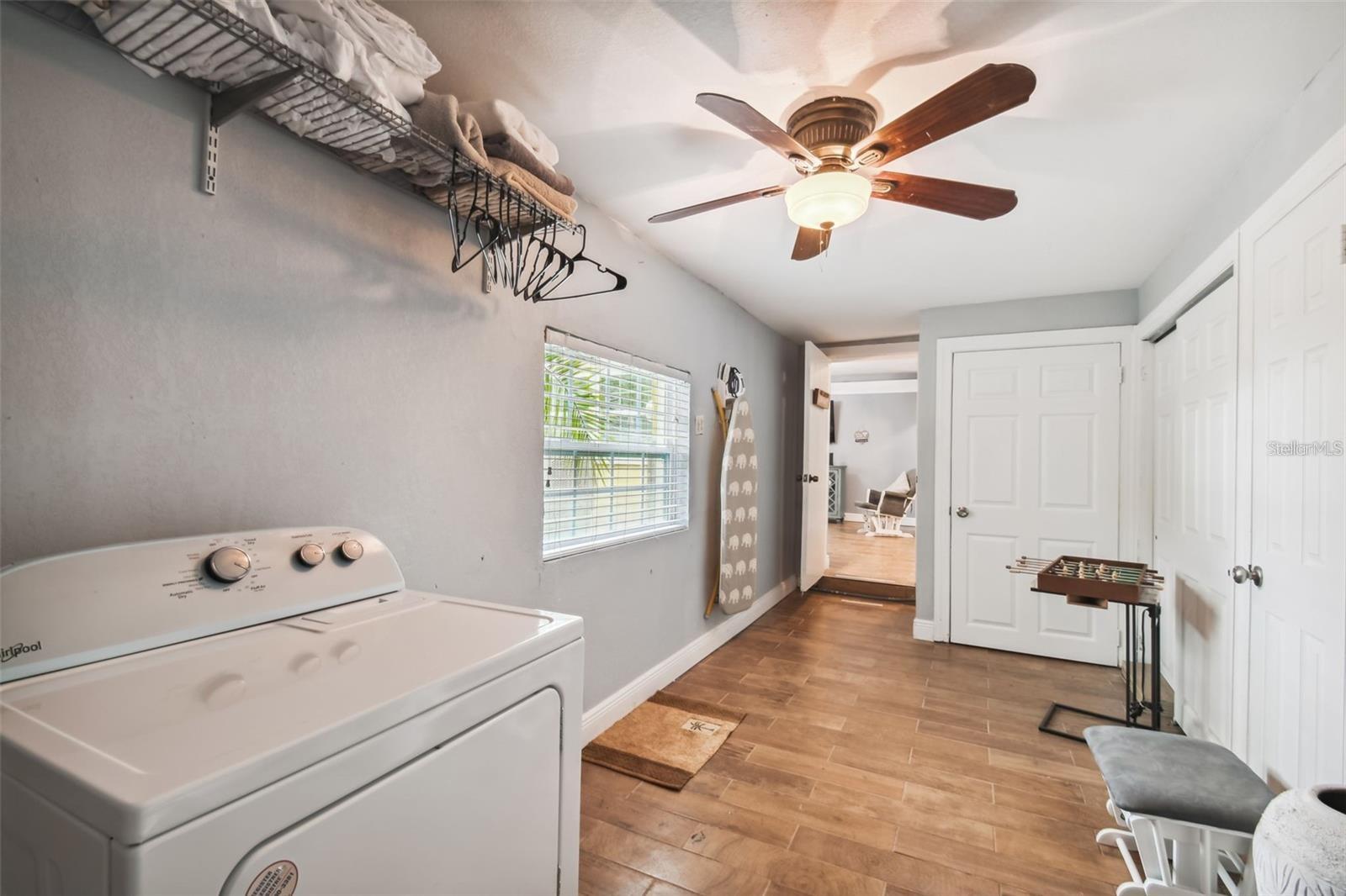 Image 36 of 52 For 3915 Ridge Avenue