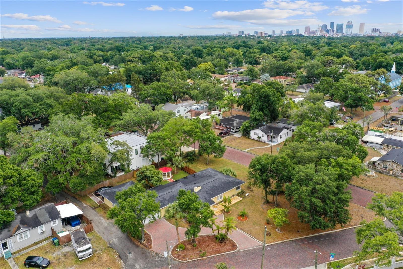 Image 44 of 52 For 3915 Ridge Avenue