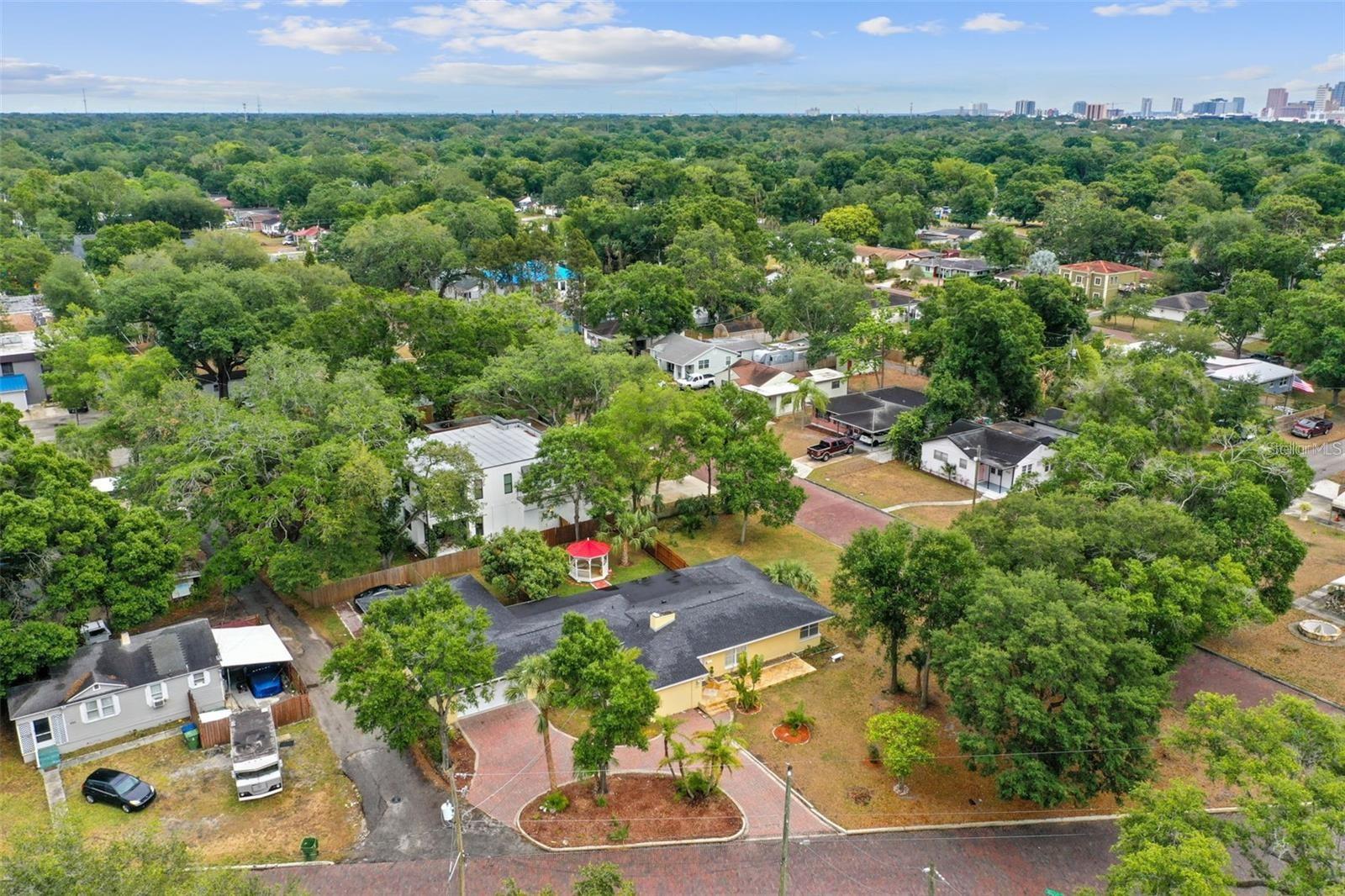 Image 45 of 52 For 3915 Ridge Avenue