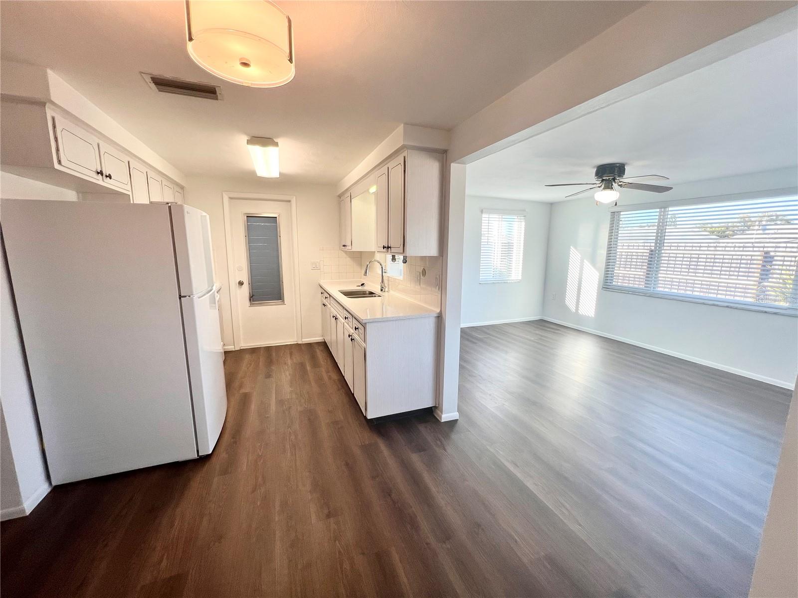 Image 6 of 16 For 5137 Cicero Drive