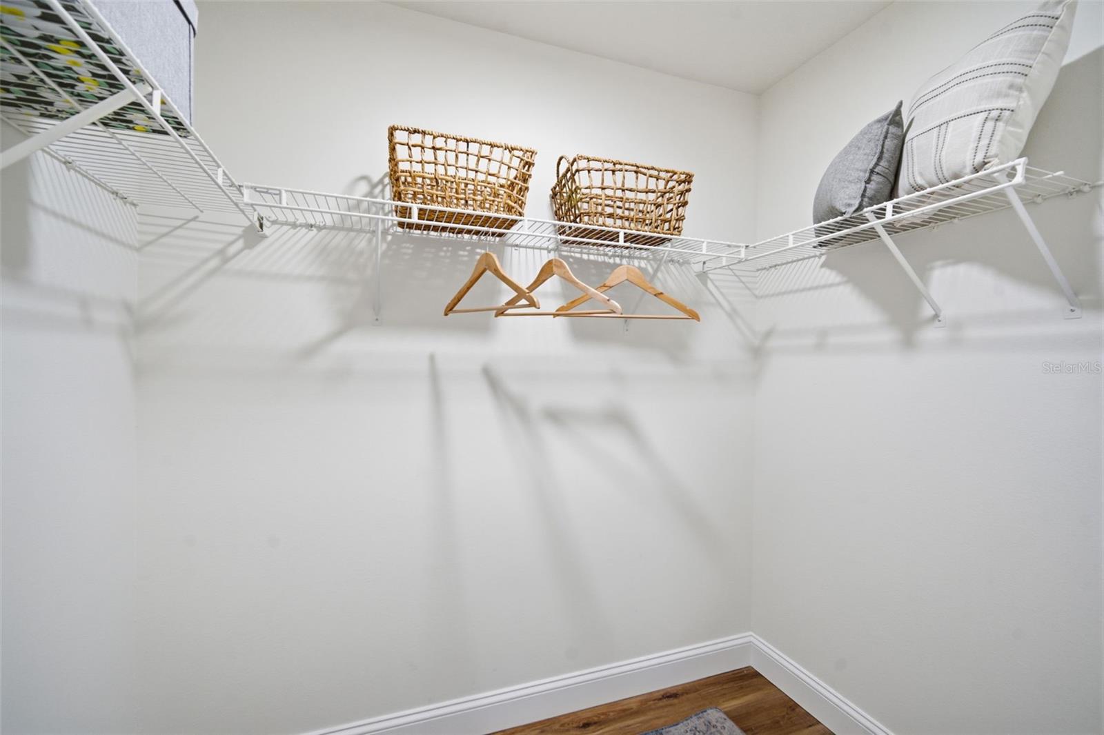 Image 25 of 38 For 4406 River Overlook Drive