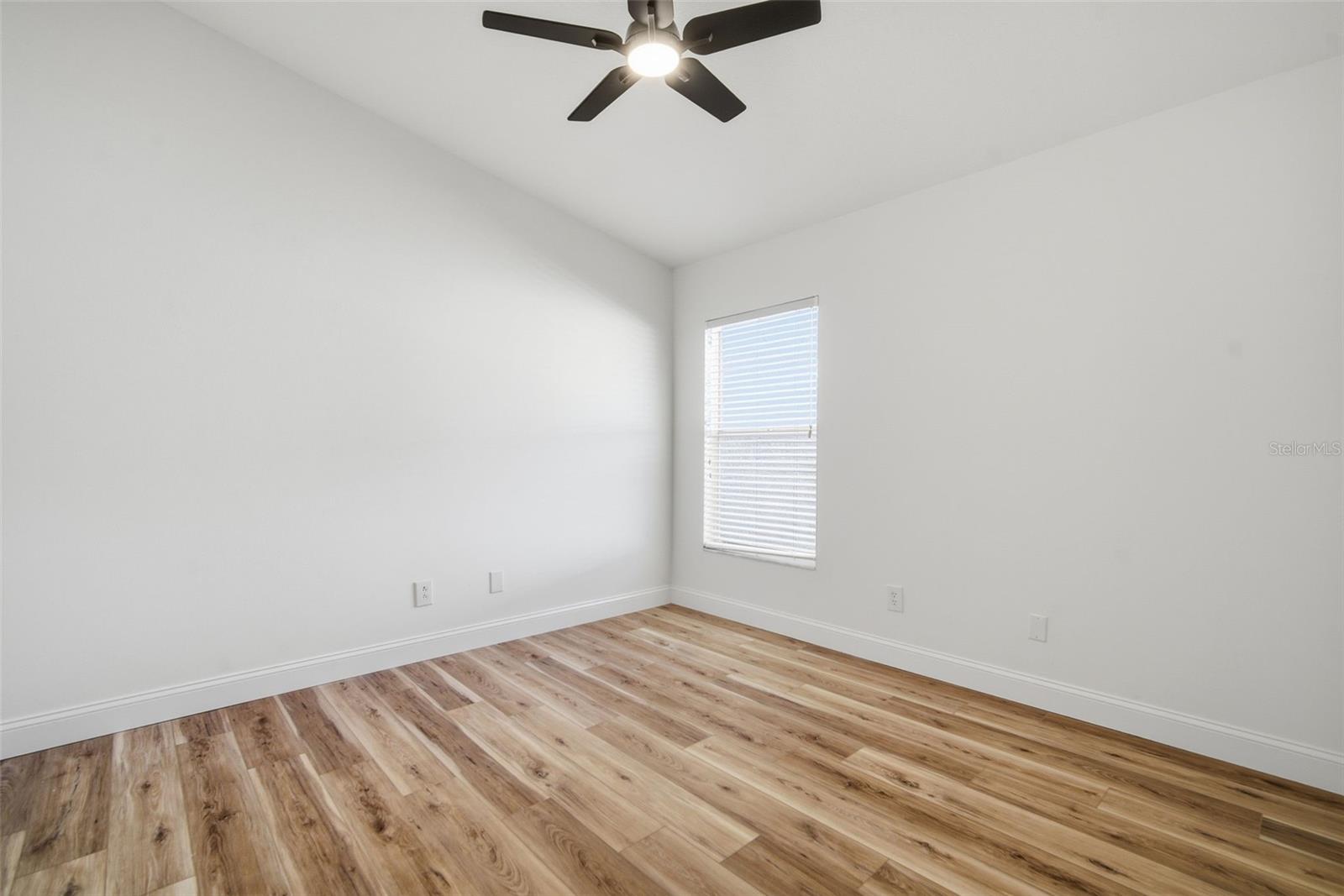 Image 26 of 38 For 4406 River Overlook Drive