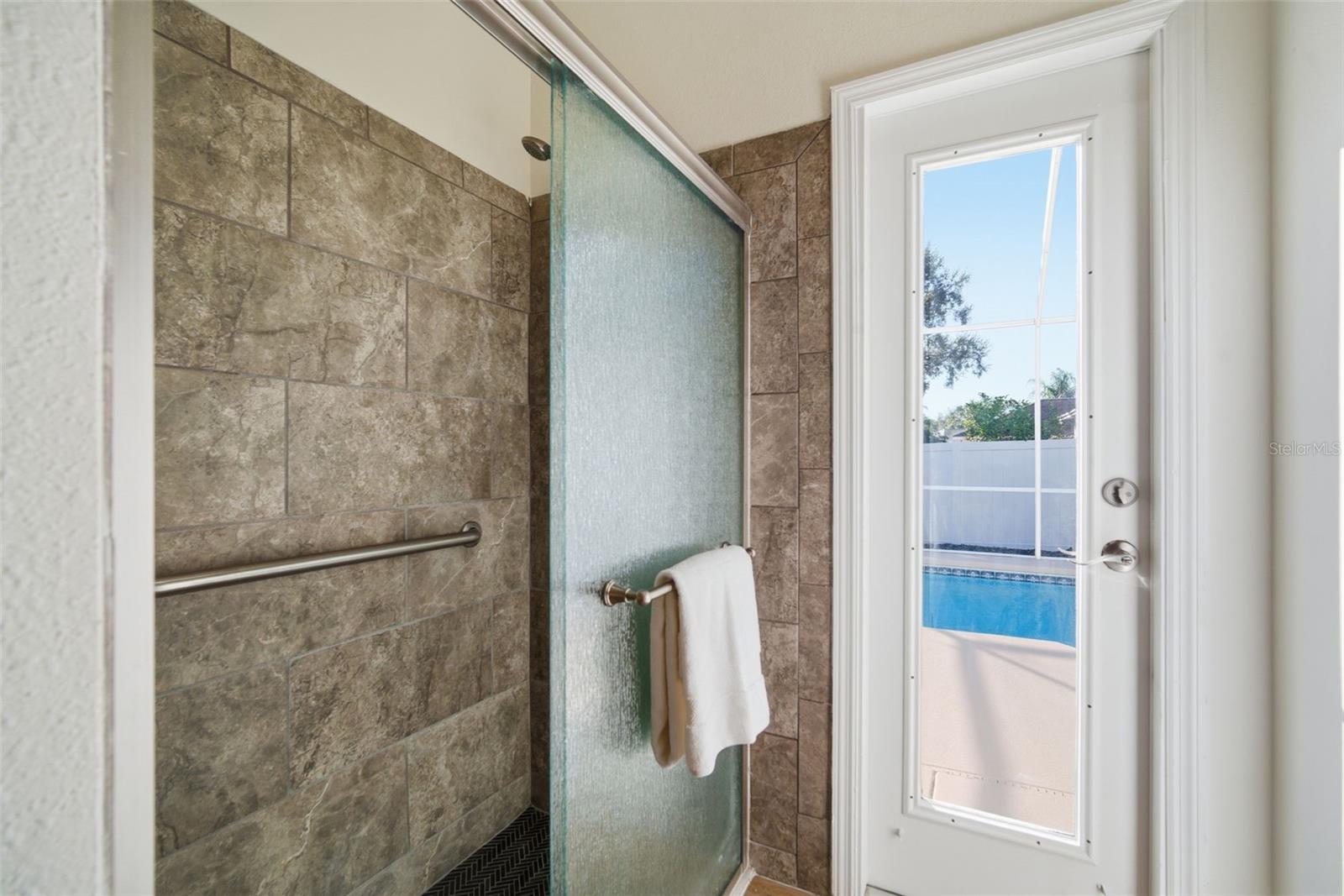 Image 32 of 38 For 4406 River Overlook Drive