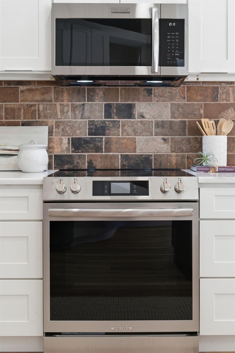 Image 9 of 38 For 4406 River Overlook Drive