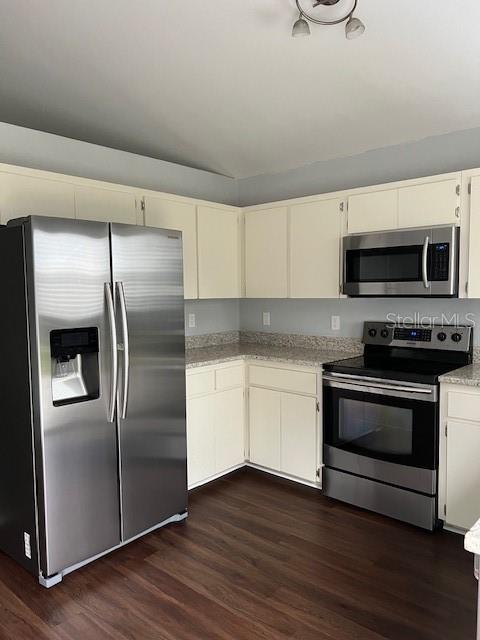 Image 7 of 20 For 12587 Park Boulevard