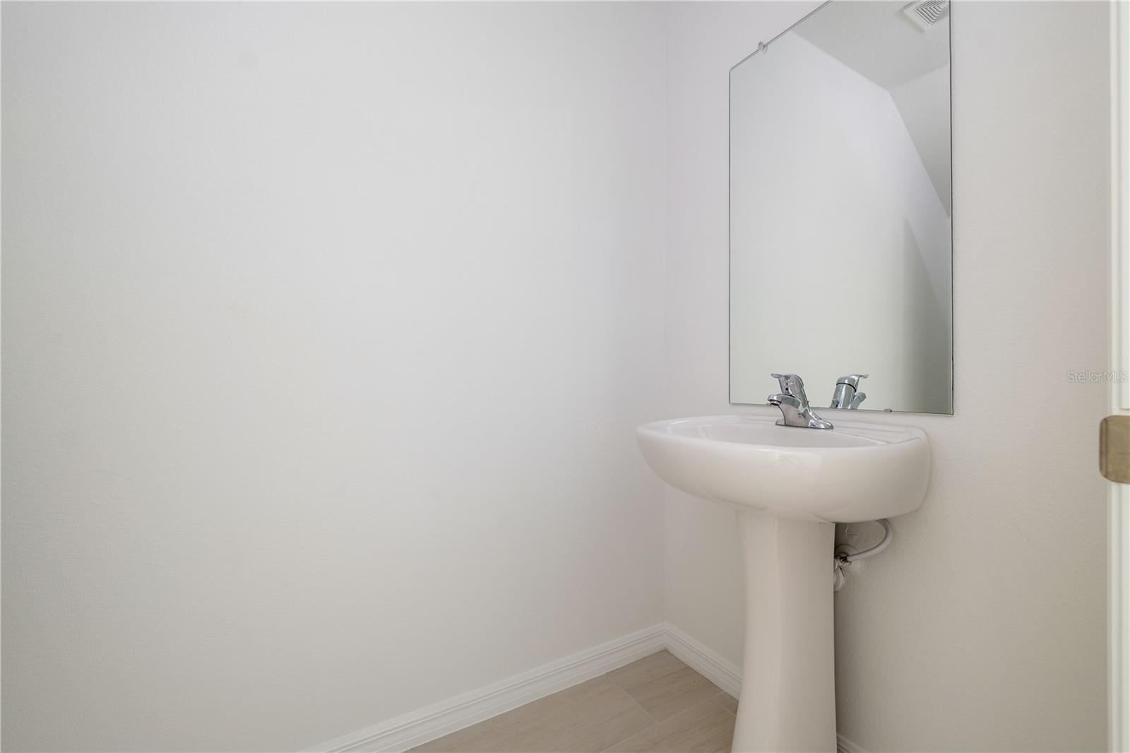 Image 16 of 41 For 11517 Radiant Shore Loop