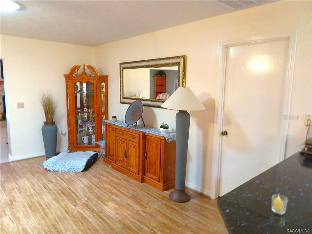 Image 27 of 41 For 3002 Rose Avenue