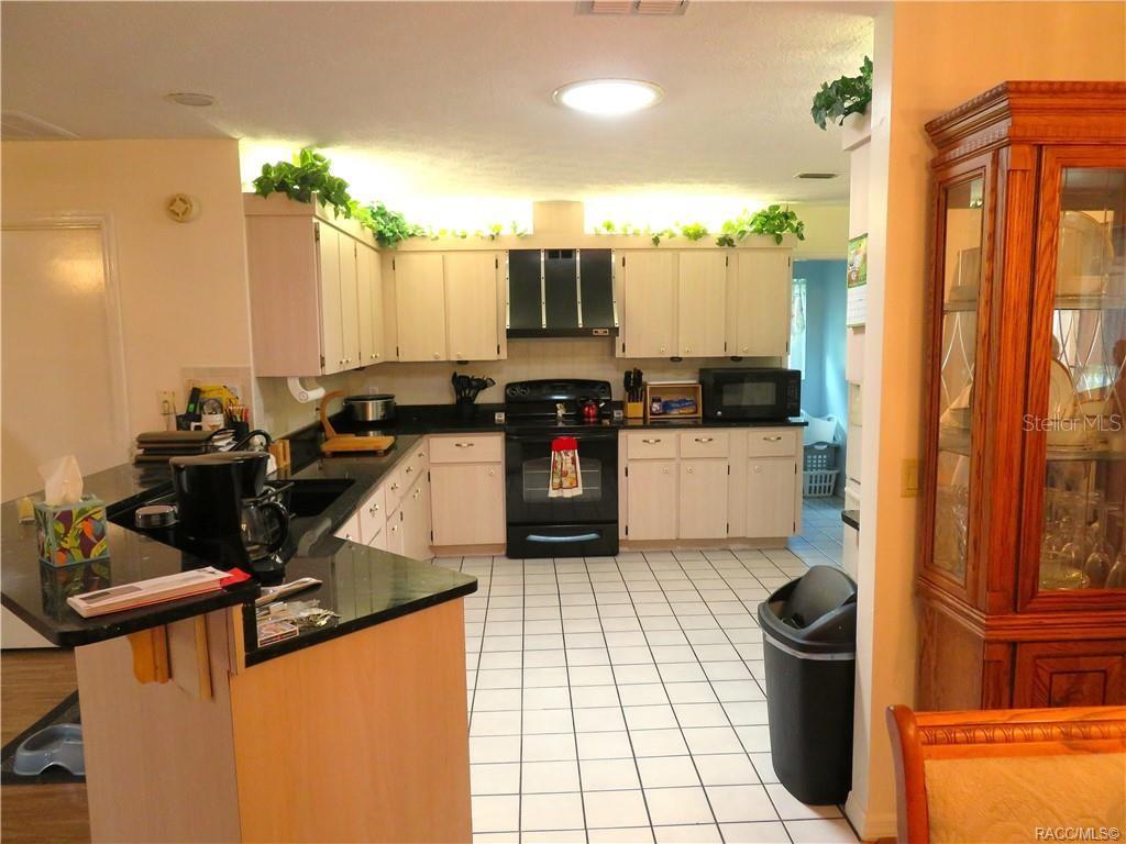 Image 29 of 41 For 3002 Rose Avenue