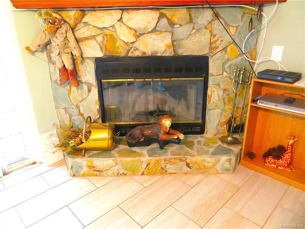 Image 33 of 41 For 3002 Rose Avenue