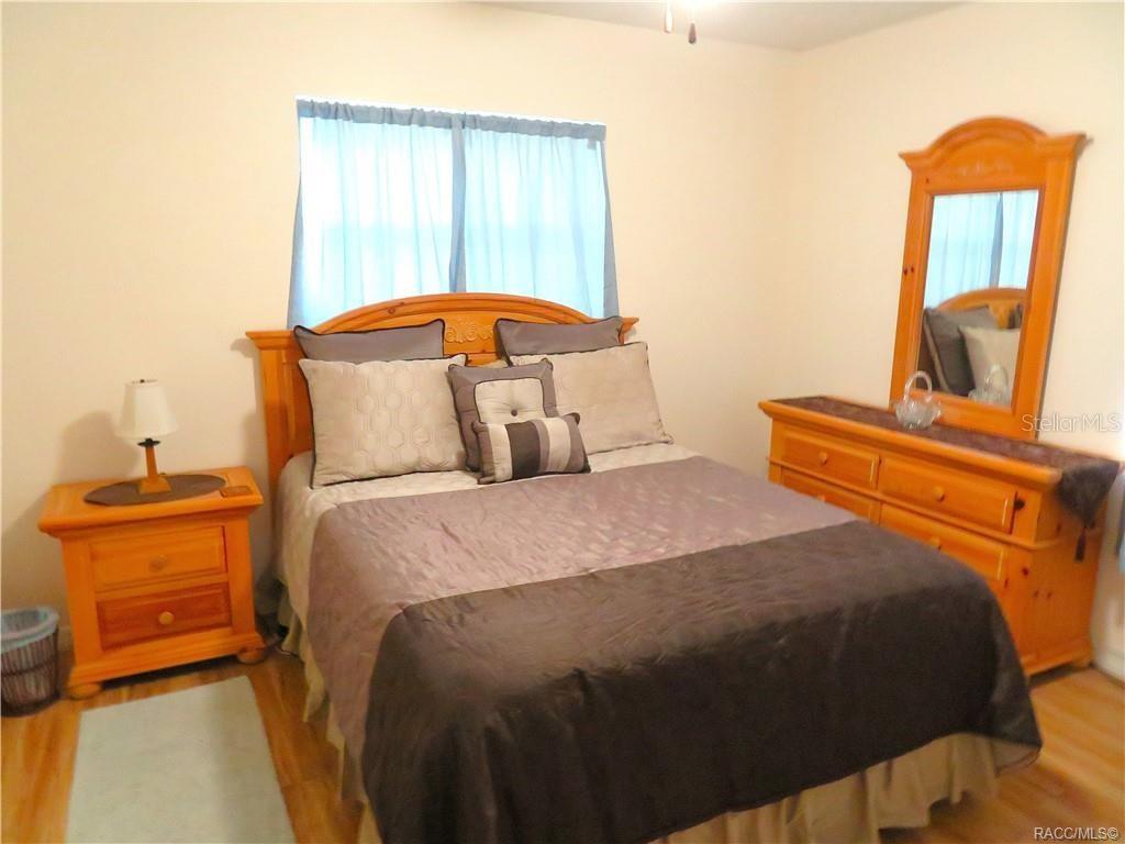 Image 35 of 41 For 3002 Rose Avenue