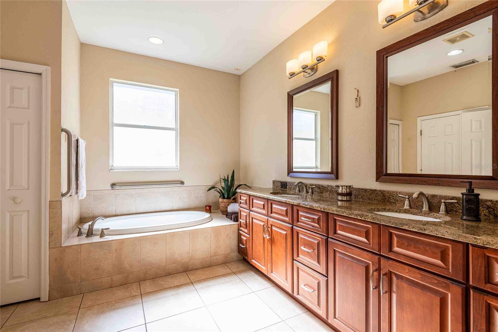 Image 17 of 52 For 3620 Cordgrass Drive